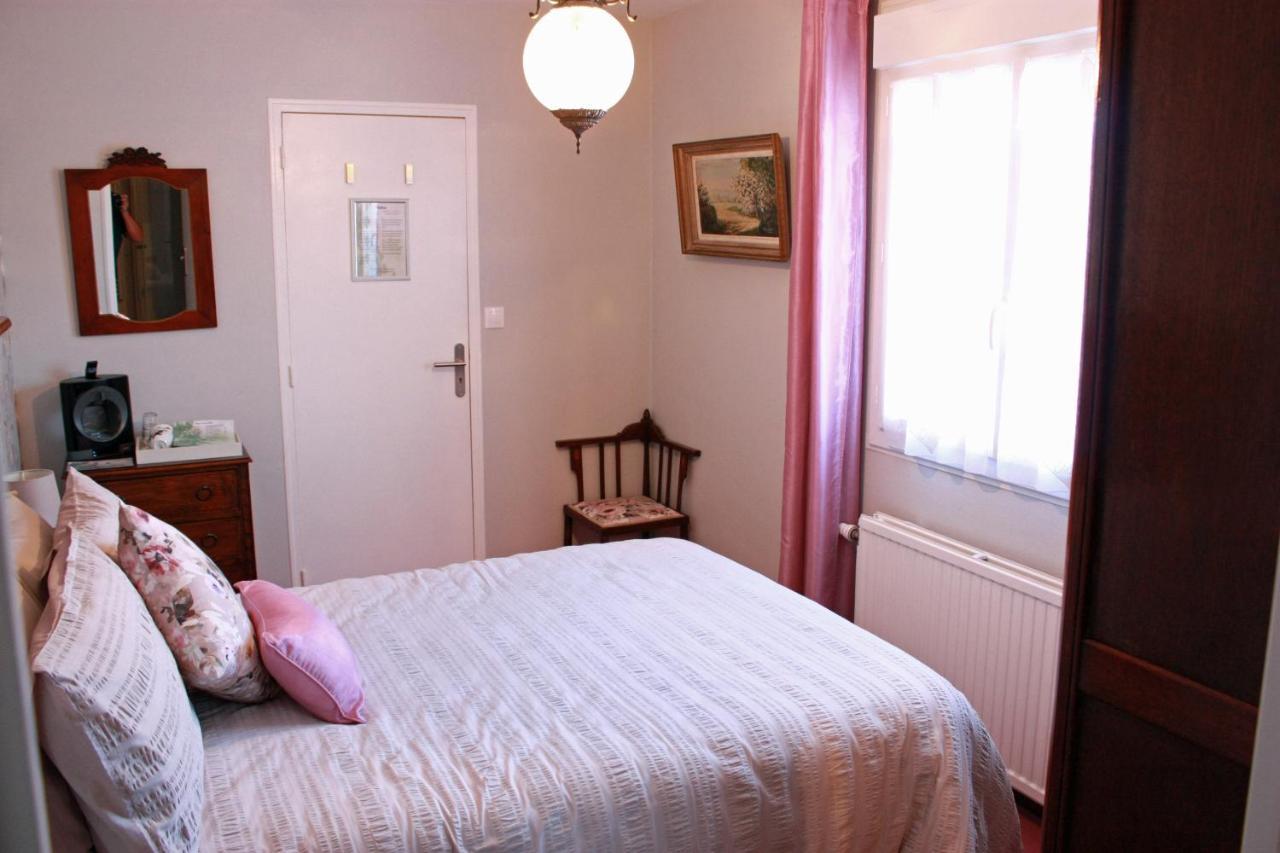 Les Camelias Bed and Breakfast Binic Εξωτερικό φωτογραφία