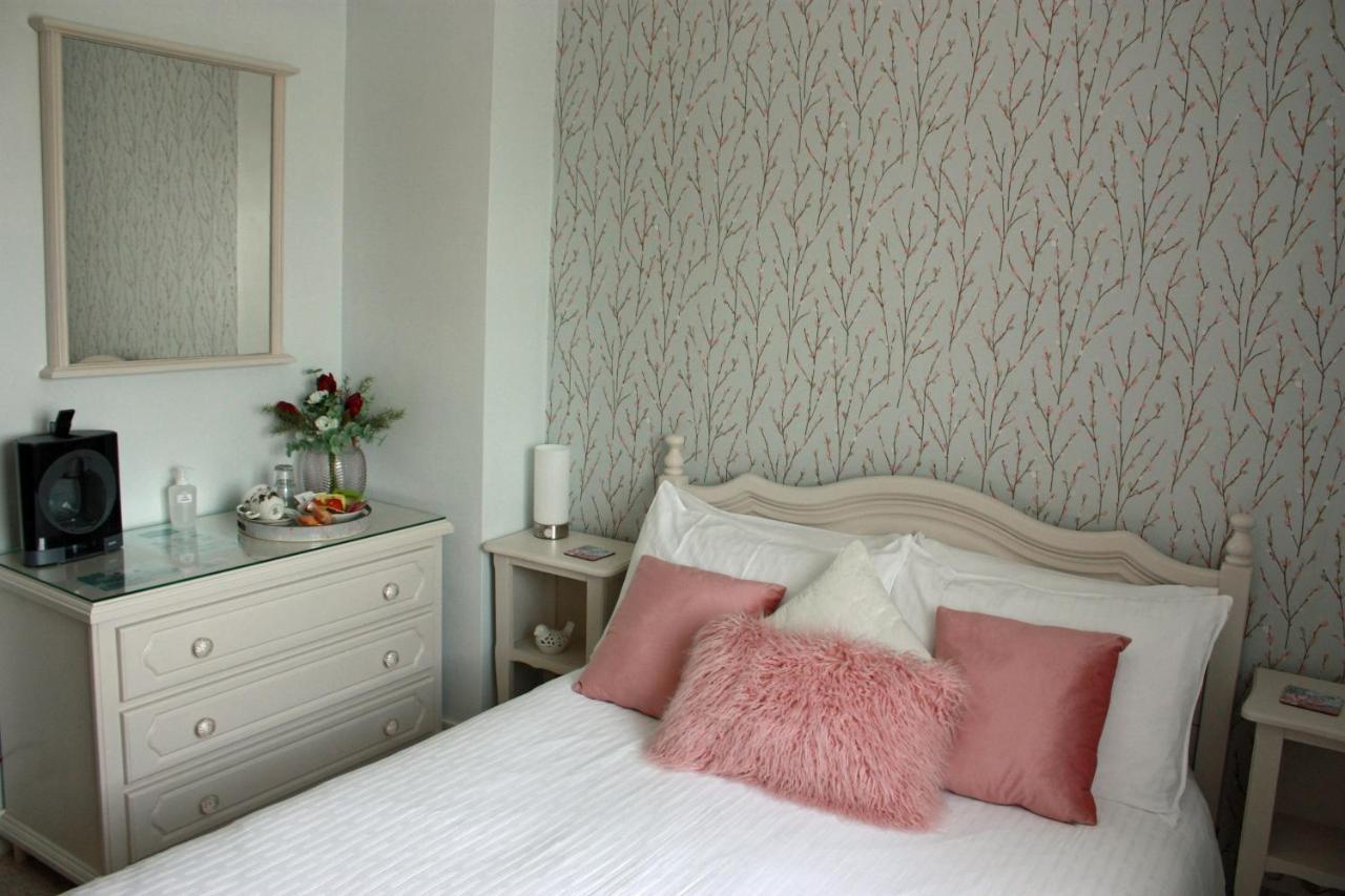 Les Camelias Bed and Breakfast Binic Εξωτερικό φωτογραφία